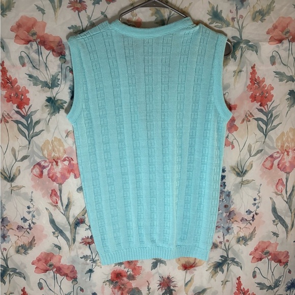 Vintage Sky Blue V-Neck Sleeveless Sweater Vest - Picture 4 of 6